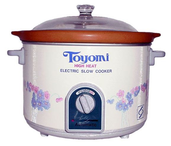 3-TOYOMI Slow Cooker